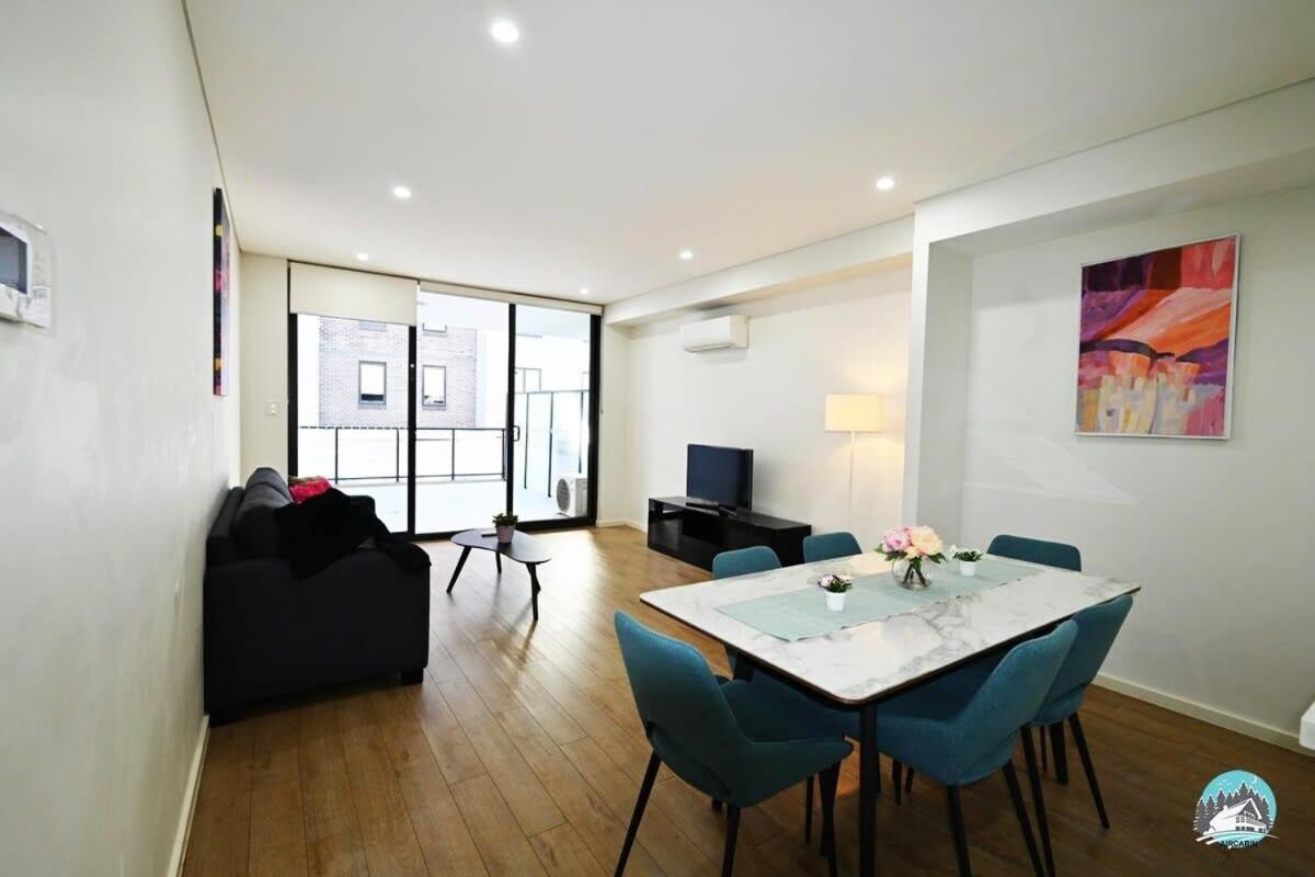 Comfortable 2 Bed In Canterbury Apartment Sydney